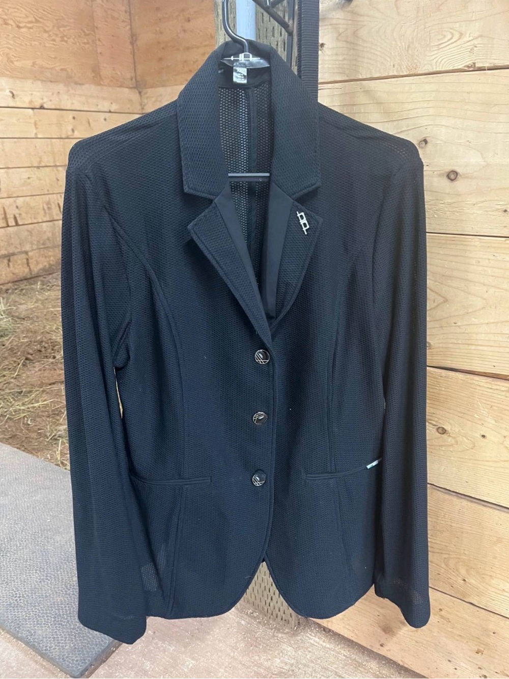 AA Motionlite Black Show Jacket